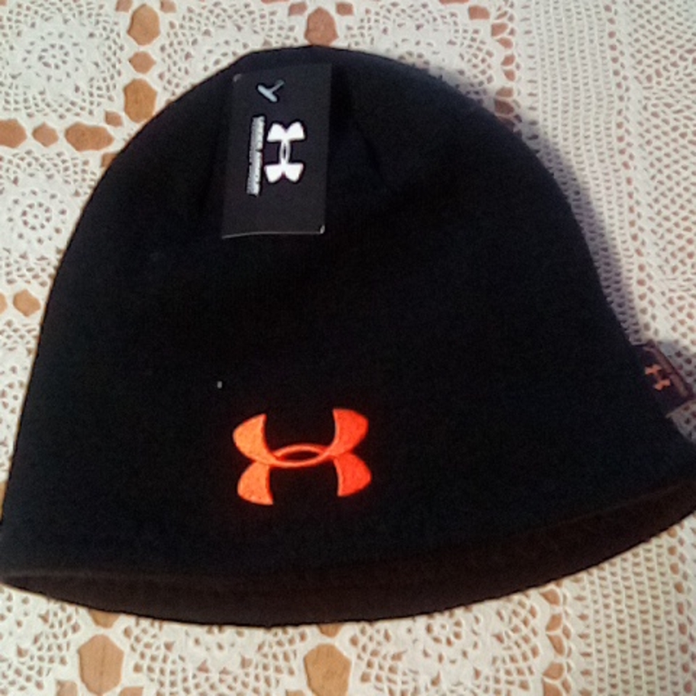 Under armour beanie